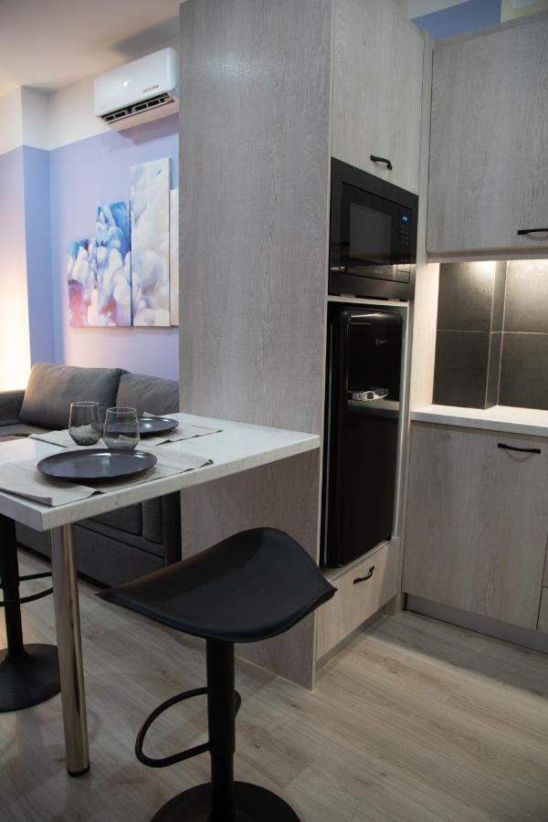 Modern Apartment Downtown Atina Dış mekan fotoğraf